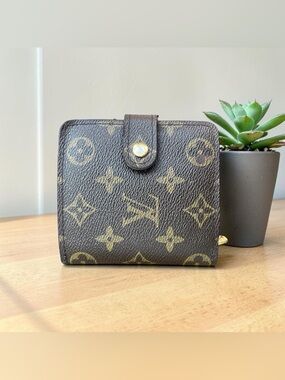 REHAB REPAIR Authentic Louis Vuitton LV Zippy Bifold Monogram Leather Wallet